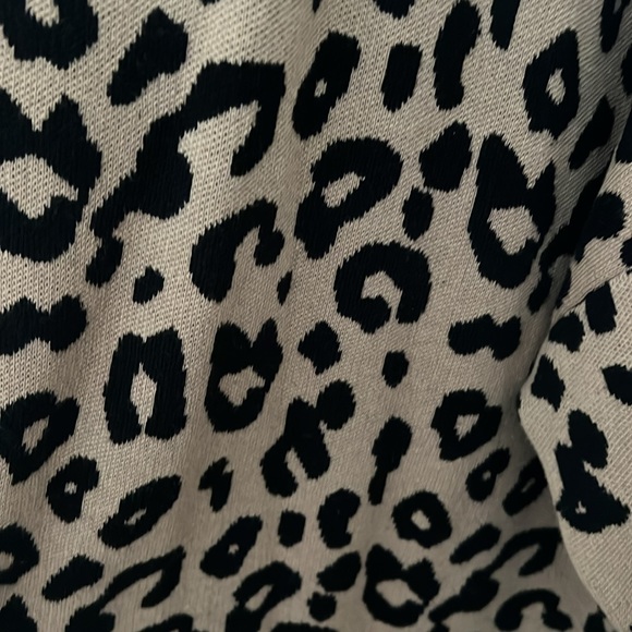 Cheetah Long Cardiagan - Picture 3 of 4